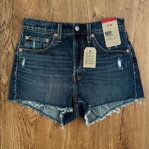 NWT Levi’s 501 Denim Shorts